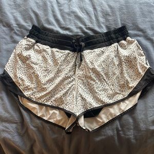 Hotty Hot short 2.5 inch inseam (discontinued print)